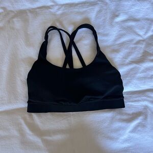 Lululemon Sports Bra Criss Cross Back in Black, Size 4